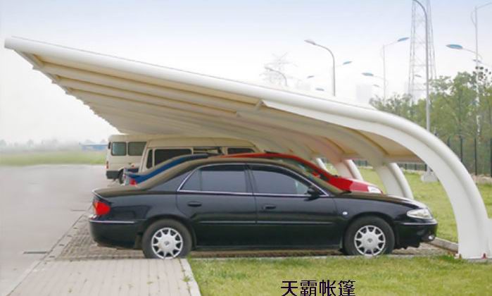 停車區(qū)不規(guī)范？你的小區(qū)可能差了一個停車膜結(jié)構(gòu)