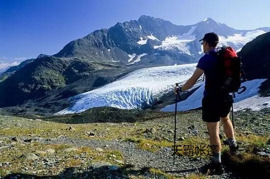 長期用錯誤的方法徒步會引發(fā)病痛
